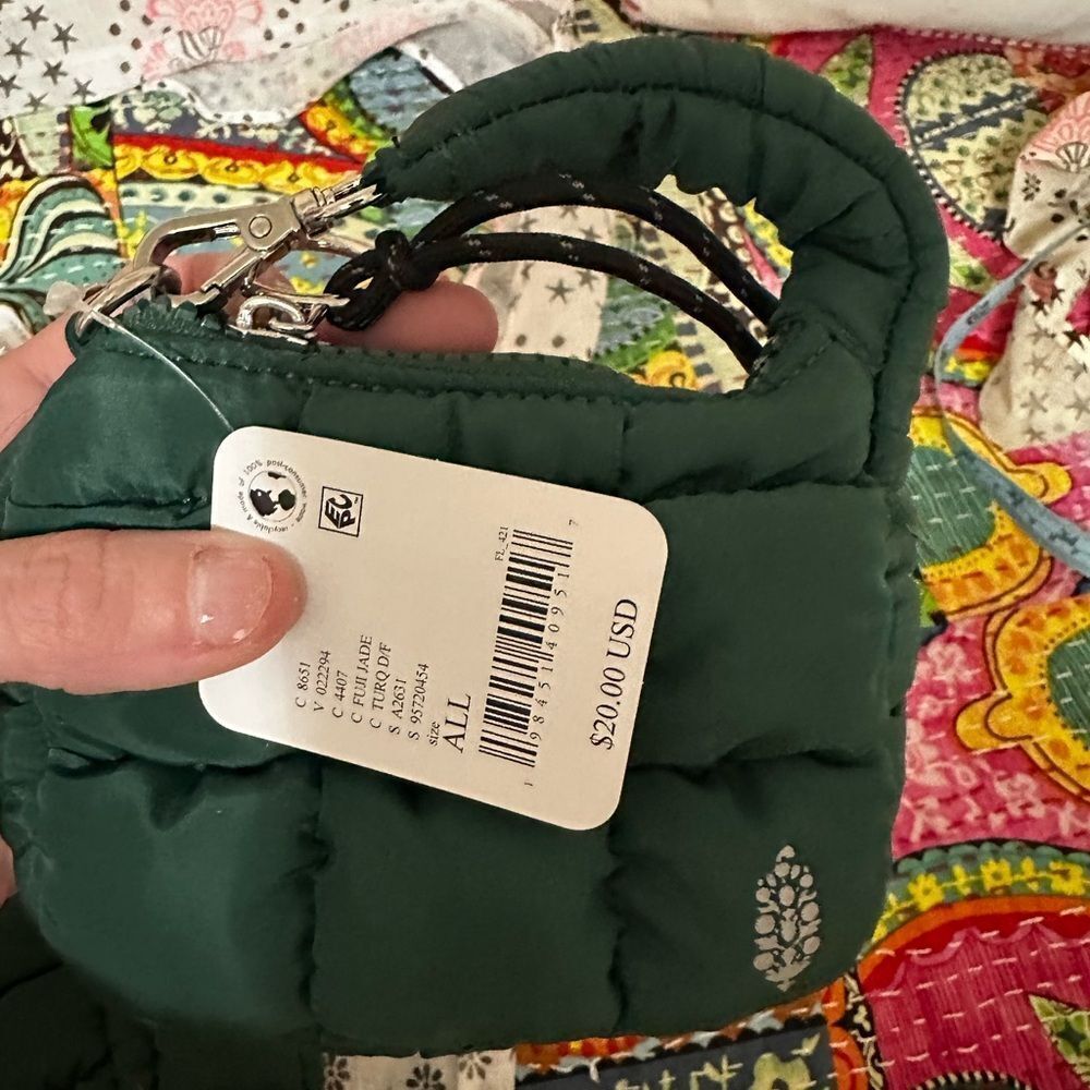 NWT Free People Quilted Carryall Bag + Quilted Micro Pouch + Shopping Bag - Picture 3 of 8